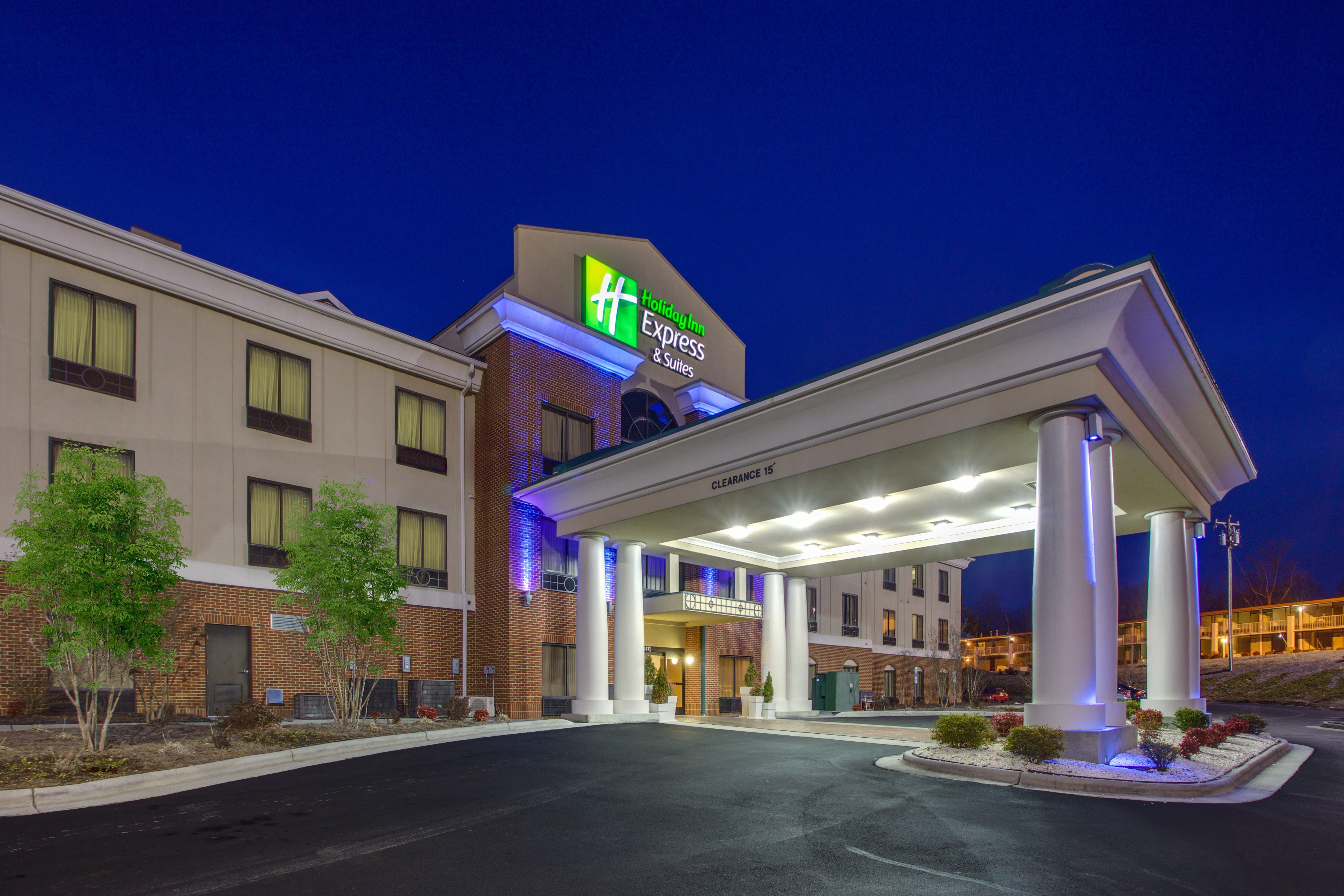 Holiday Inn Express Hotel & Suites Greensboro-East, An Ihg Hotel Exterior foto